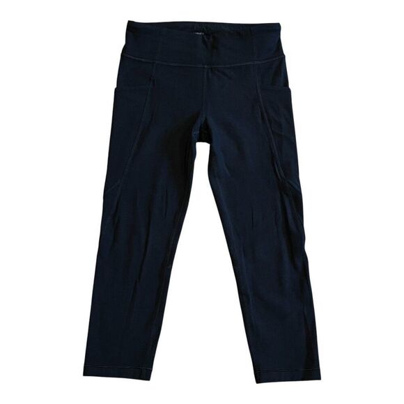 NWT! Athleta Girl Stash Your Treasures Black Capri Leggings Size Medium 8-10 - Picture 1 of 4